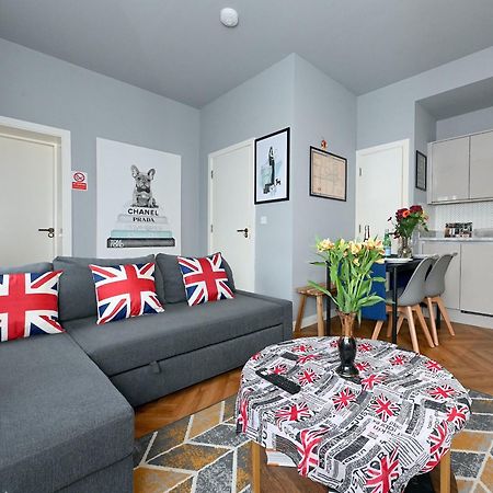 1 Bedroom Flat In Wood Green Piccadilly Line London Bagian luar foto