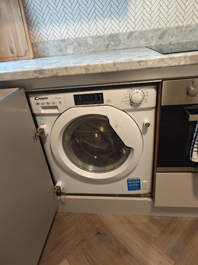 1 Bedroom Flat In Wood Green Piccadilly Line London Bagian luar foto