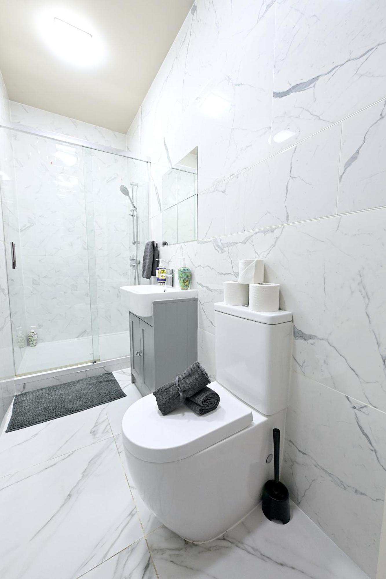 1 Bedroom Flat In Wood Green Piccadilly Line London Bagian luar foto